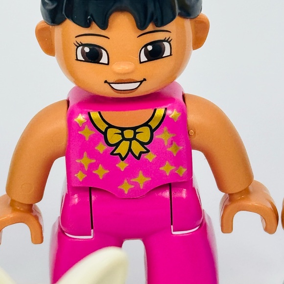 Lego Duplo Lot Boys Girls Dog Cat Circus Zoo Pilot Boy 6 Piece Toy Bundle - Picture 5 of 14